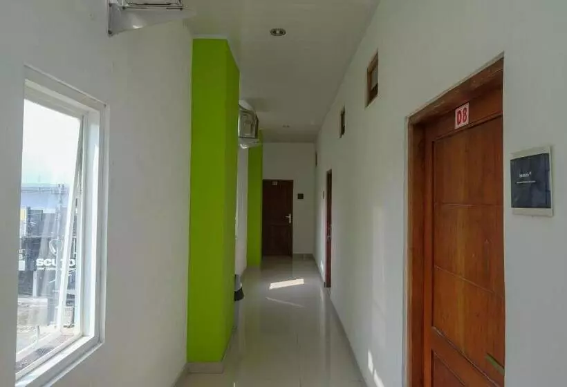 Majatalo Reddoorz Near Pakuwon Mall Solo Baru