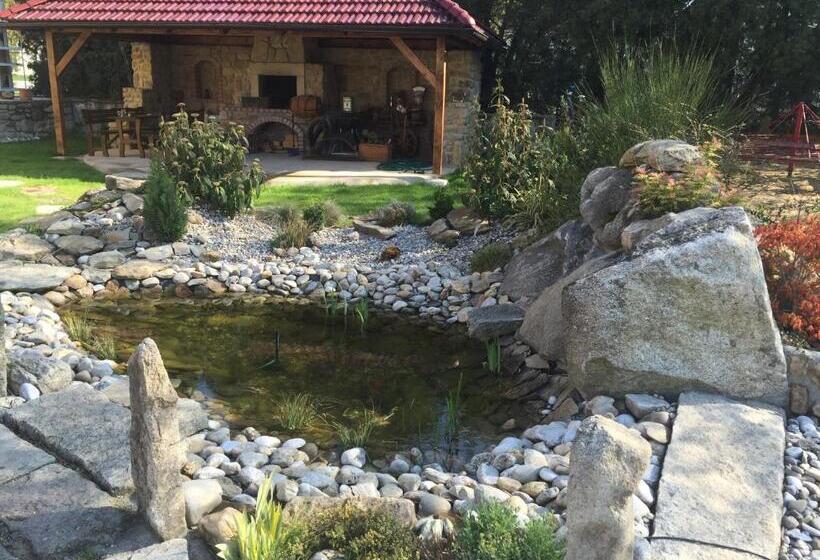 הוסטל Penzion Na Hostici