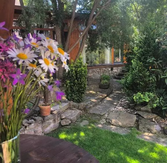 Retkeilymaja Penzion Na Hostici