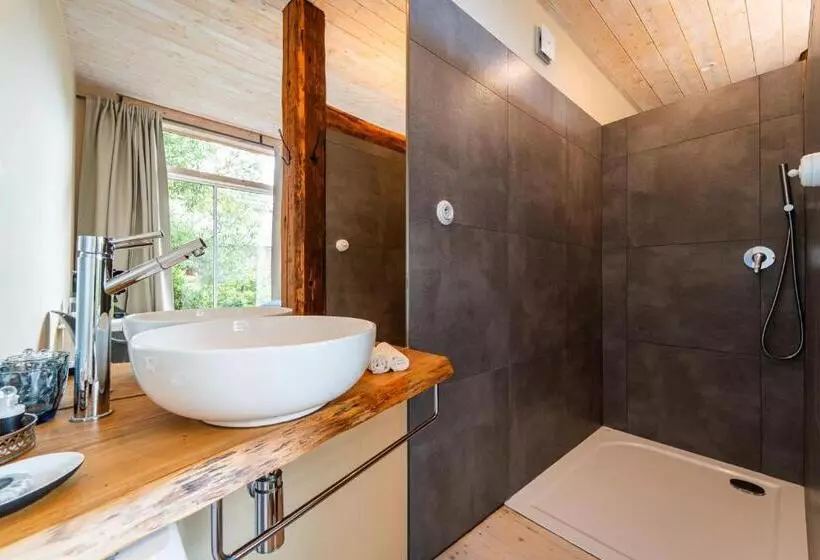 Retkeilymaja Penzion Na Hostici