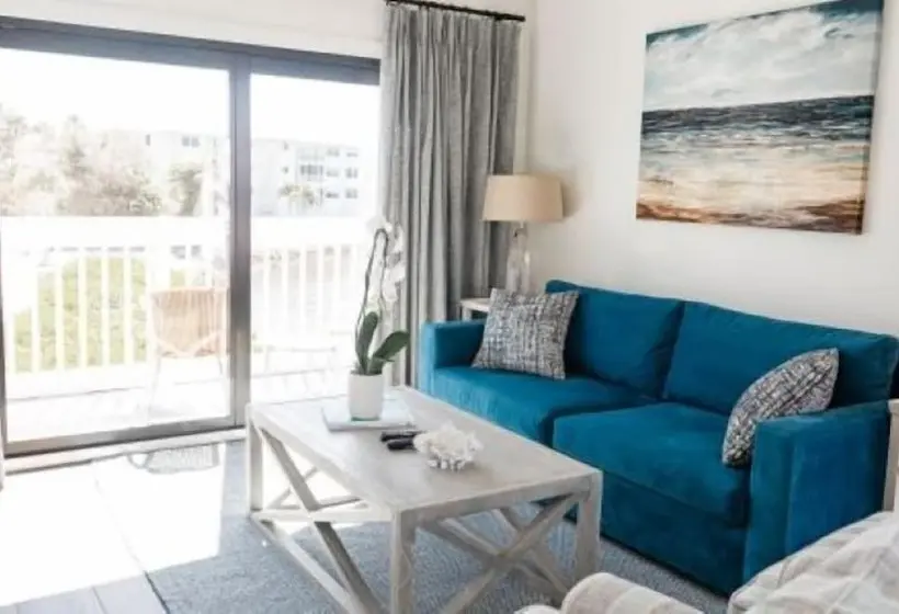 Hotelli The Suites At Fishermen S Village 2 Bedroom Suites