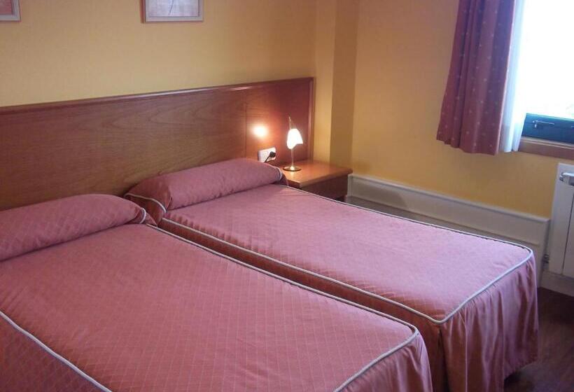 Pensão Val De Serantes