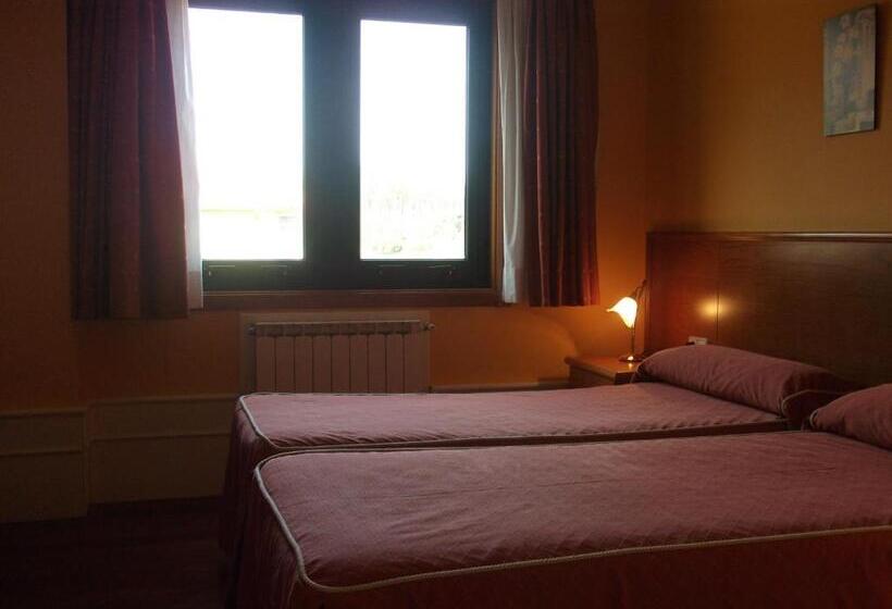 Pensão Val De Serantes