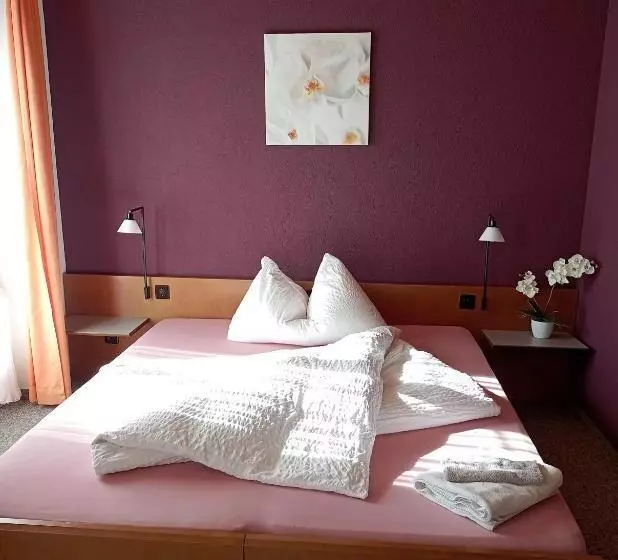 ホテル Restaurant Bad Gutenburg