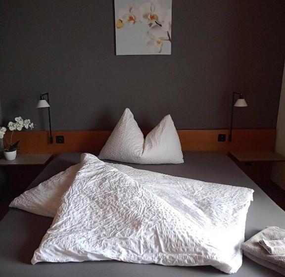 Отель Restaurant Bad Gutenburg