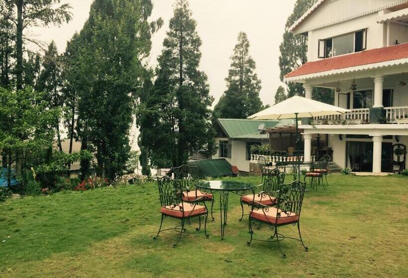 אתר נופש Sourenee Tea Estate