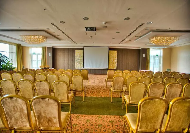 Aquaworld Resort Budapest