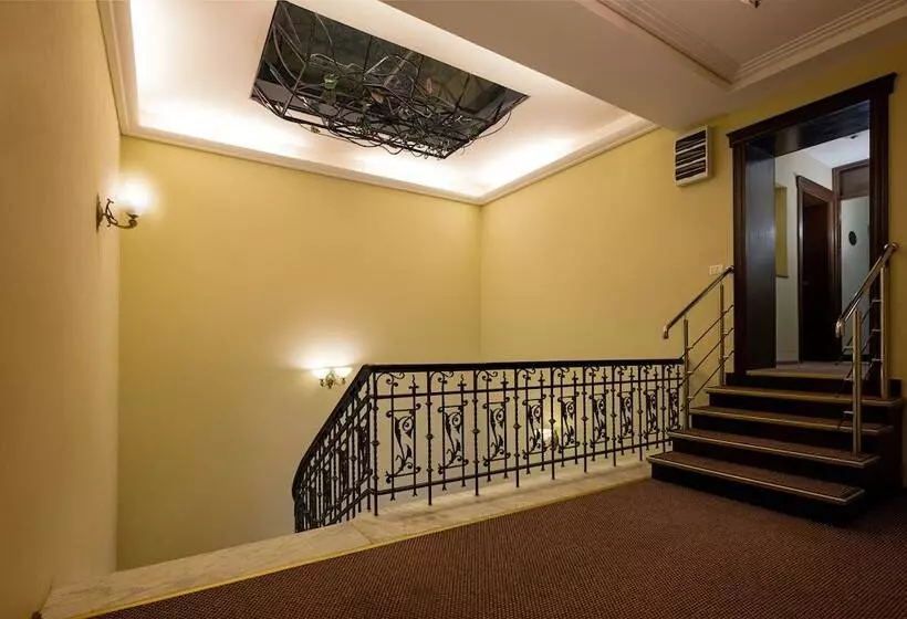 Atrium Hotel Ateneu City Center