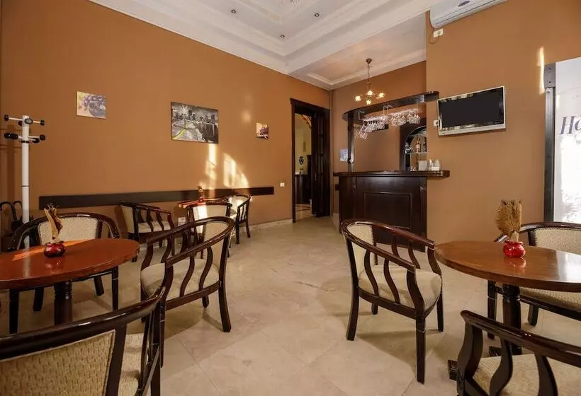 Atrium Hotel Ateneu City Center