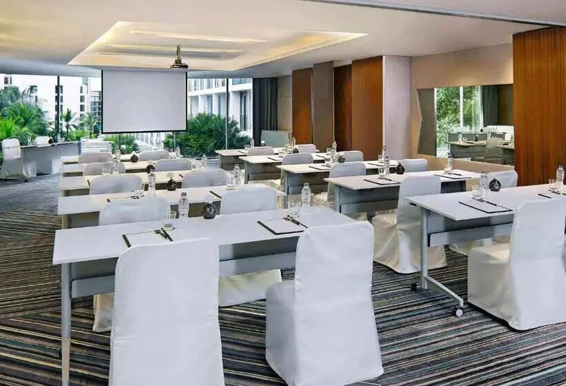 فندق Baraquda Heeton Pattaya By Compass Hospitality