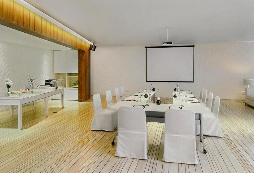 فندق Baraquda Heeton Pattaya By Compass Hospitality