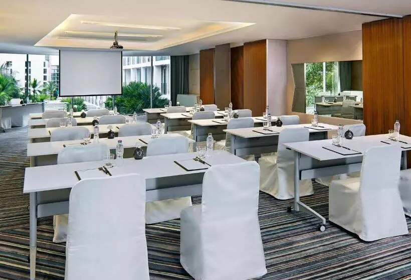 فندق Baraquda Heeton Pattaya By Compass Hospitality