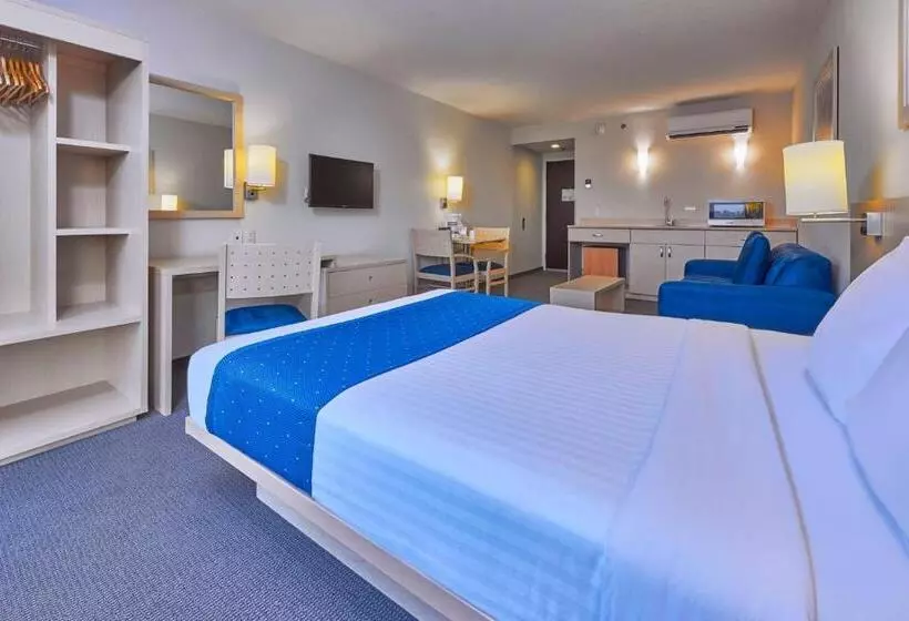 فندق City Express By Marriott Puebla Angelopolis