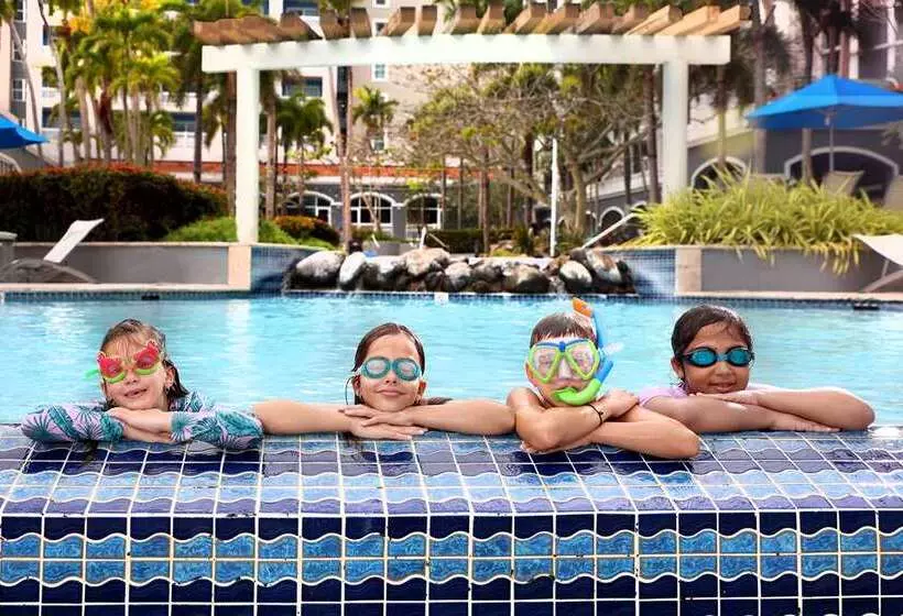 هتل Embassy Suites By Hilton Dorado Del Mar Beach Resort