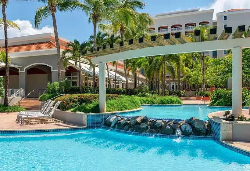 هتل Embassy Suites By Hilton Dorado Del Mar Beach Resort