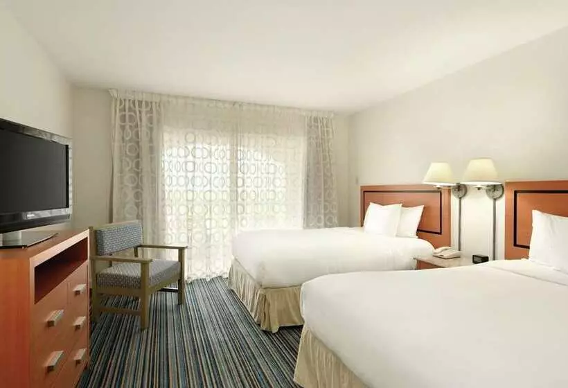 هتل Embassy Suites By Hilton Dorado Del Mar Beach Resort