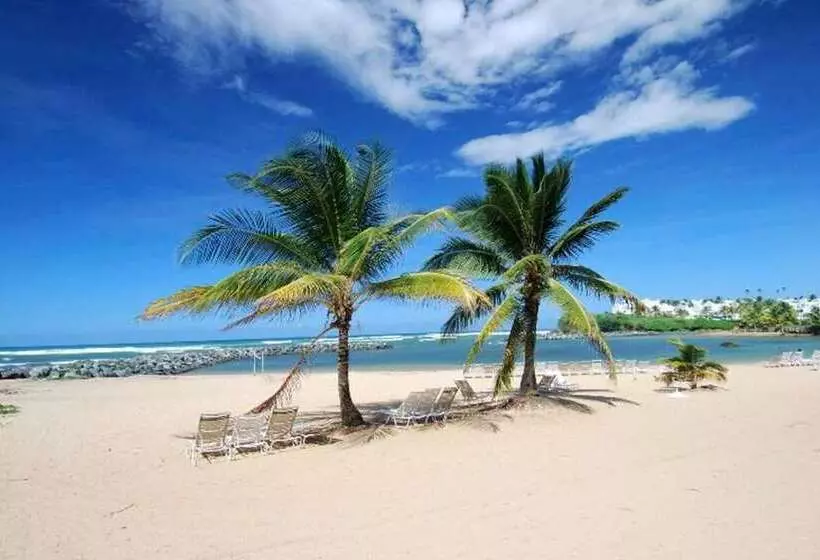 هتل Embassy Suites By Hilton Dorado Del Mar Beach Resort