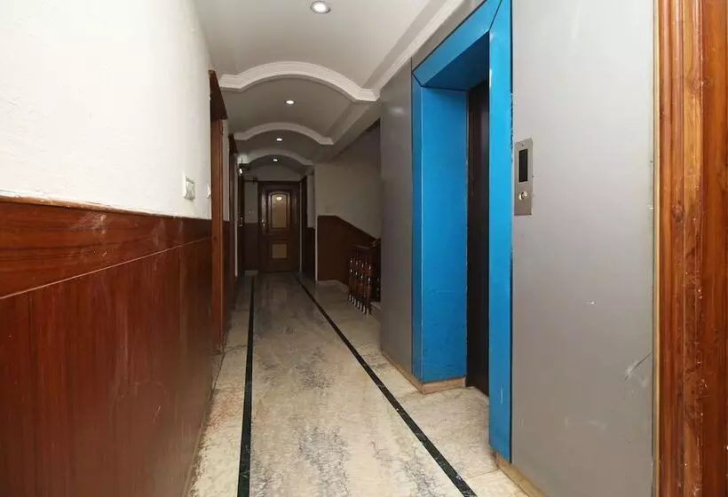 ホテル Fab Ashu Palace