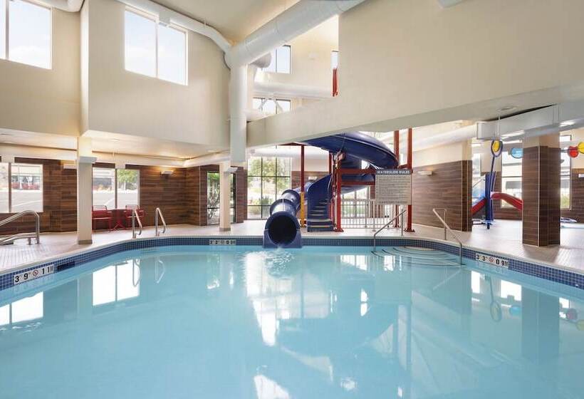 호텔 Fairfield Inn & Suites By Marriott West Kelowna