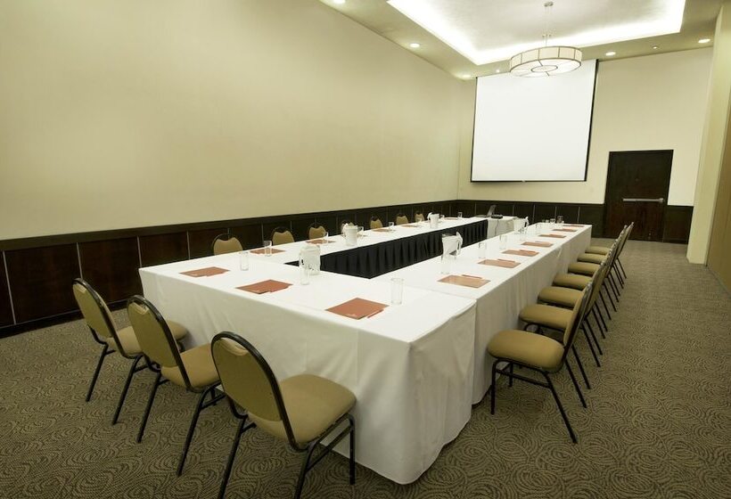 فندق Fiesta Inn Express Ciudad Obregón