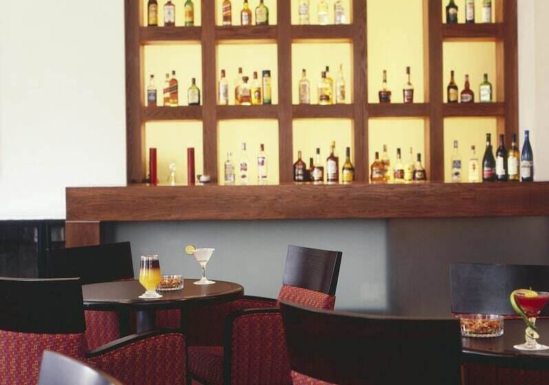 فندق Fiesta Inn Express Ciudad Obregón