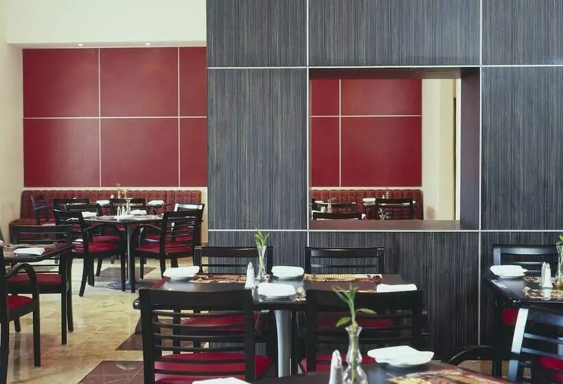 Otel Fiesta Inn Express Ciudad Obregón