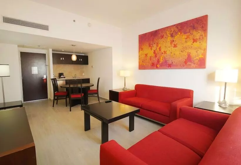 Otel Fiesta Inn Express Ciudad Obregón