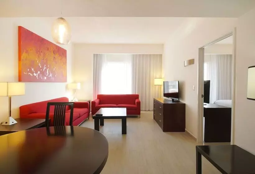 Otel Fiesta Inn Express Ciudad Obregón