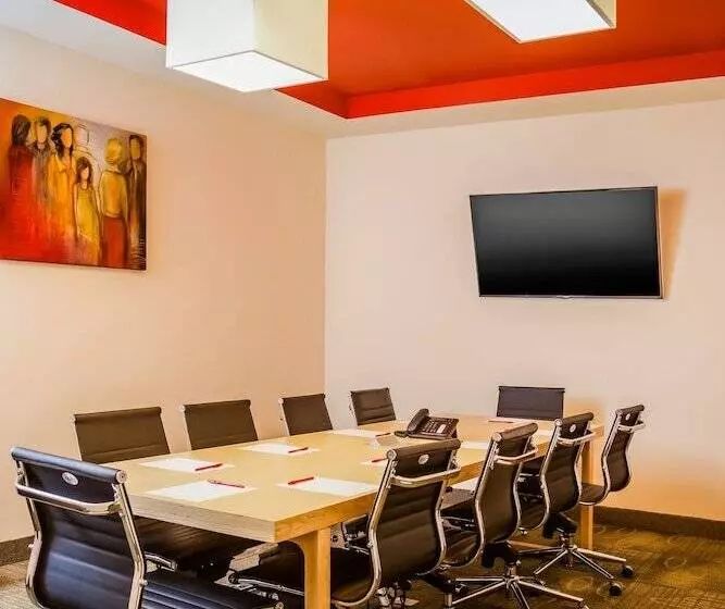 Hotel Fiesta Inn Monterrey Fundidora