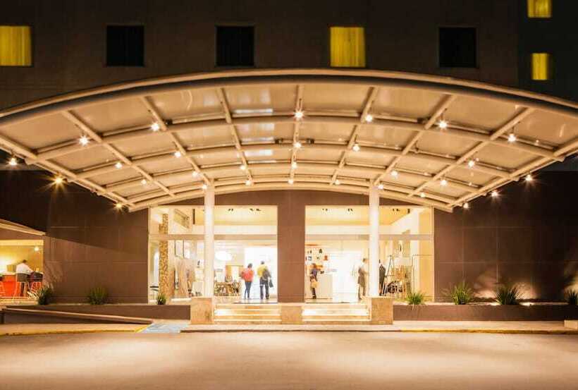 فندق Fiesta Inn Monterrey Fundidora