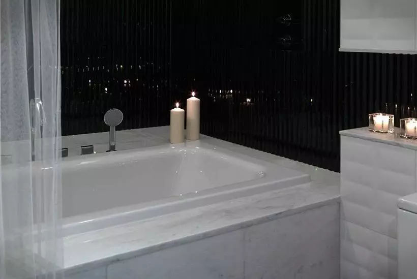 Отель G Beijing