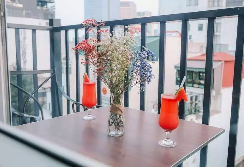 Hanoi Lake View Hotel & Travel