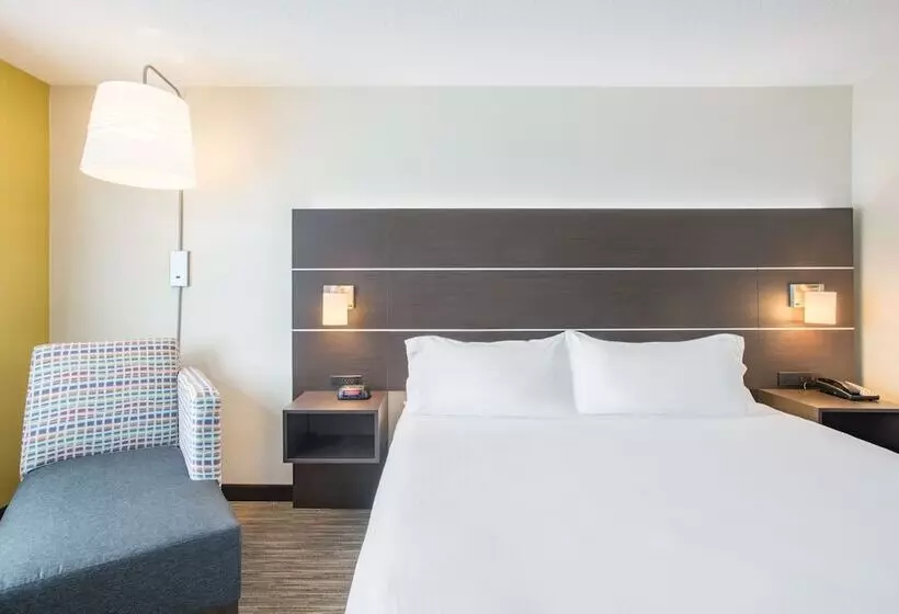 Holiday Inn Express Hotel & Suites Boston   Marlboro, An Ihg