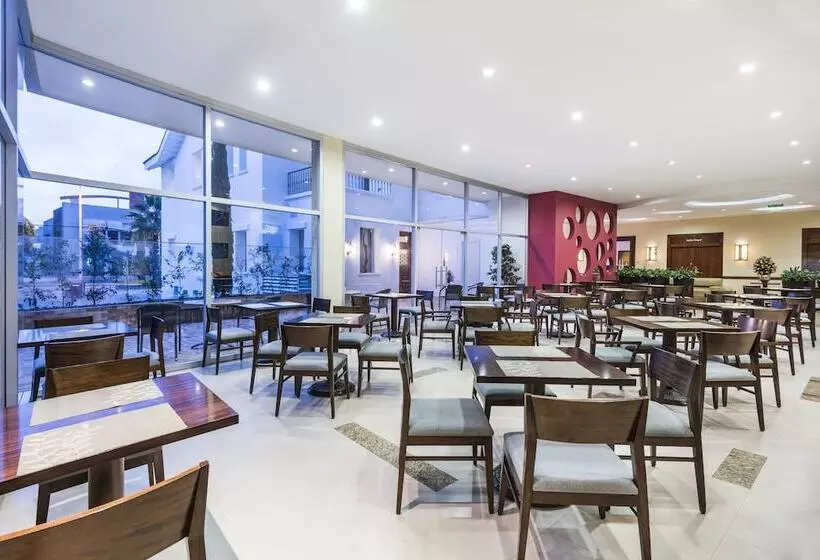 ホテル Holiday Inn Express Quito, An Ihg