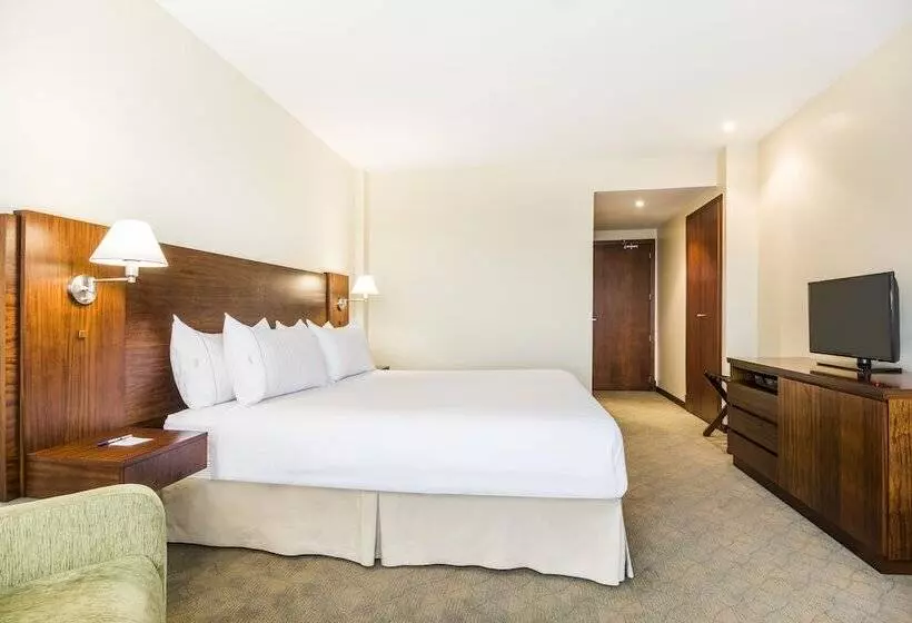 ホテル Holiday Inn Express Quito, An Ihg