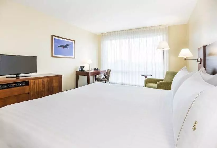 ホテル Holiday Inn Express Quito, An Ihg