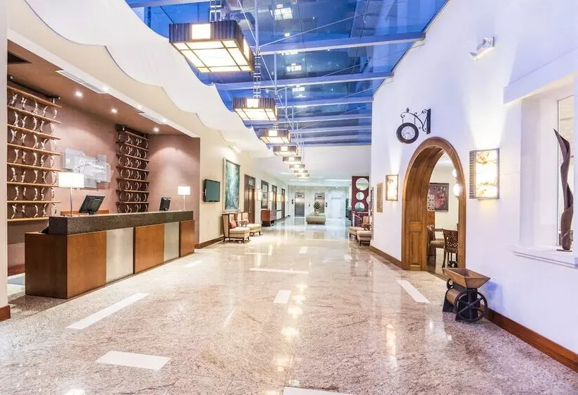 ホテル Holiday Inn Express Quito, An Ihg