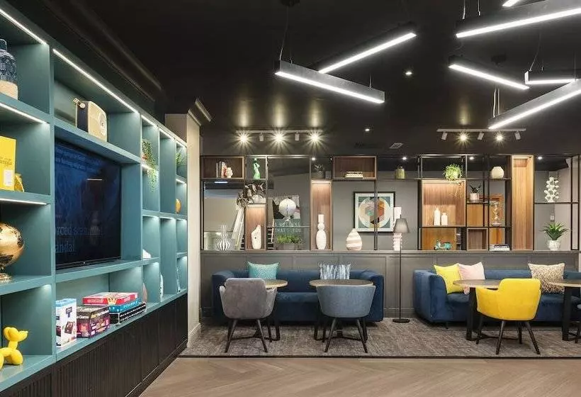 Отель Holiday Inn Leeds Wakefield M1 Jct40, An Ihg