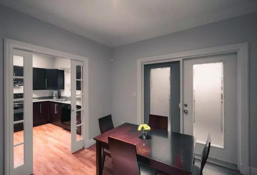 ホテル Hometel On Signal Hill