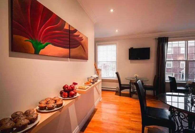 ホテル Hometel On Signal Hill