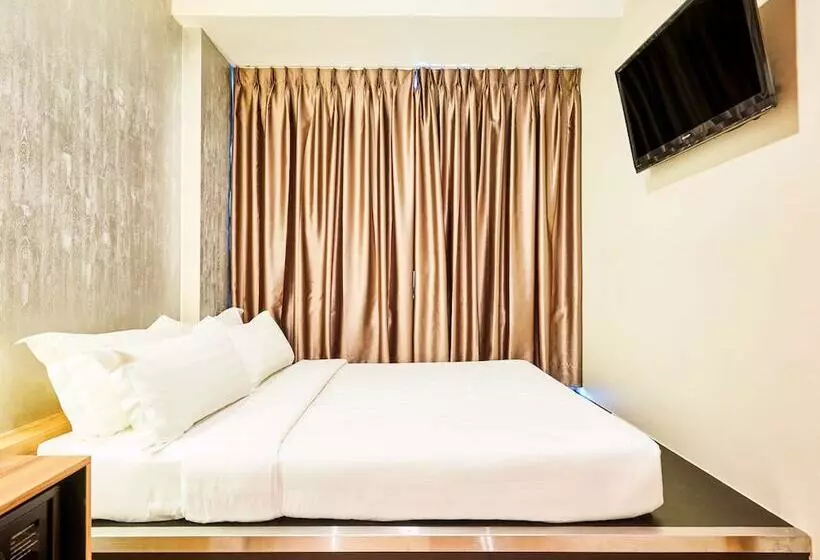 Hotel Ibis Budget Singapore West Coast