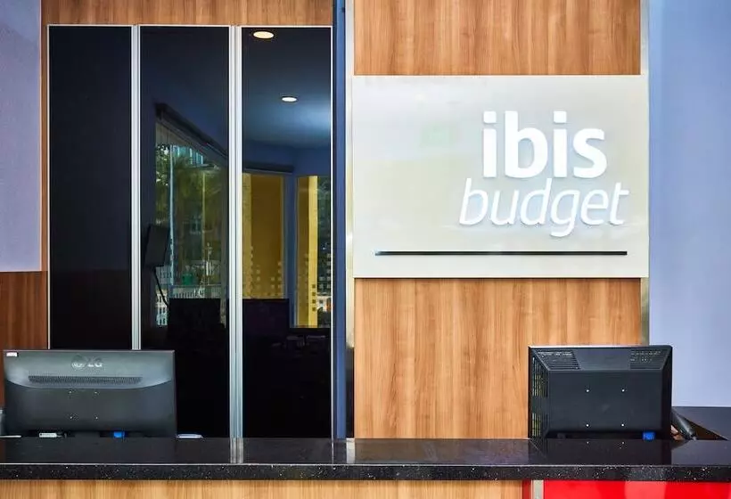 Hotel Ibis Budget Singapore West Coast