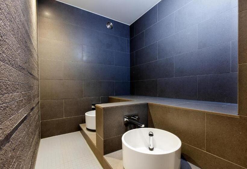 Hotelli Kreuz By B Smart