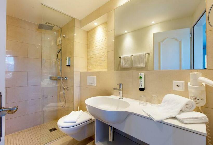 Hotel Kreuz By B Smart