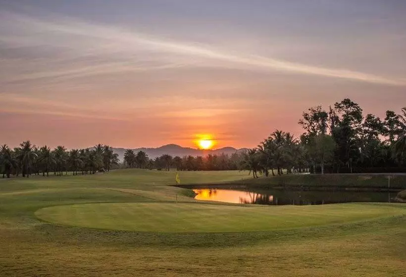 Отель Mission Hills Phuket Golf Resort Sha Extra Plus