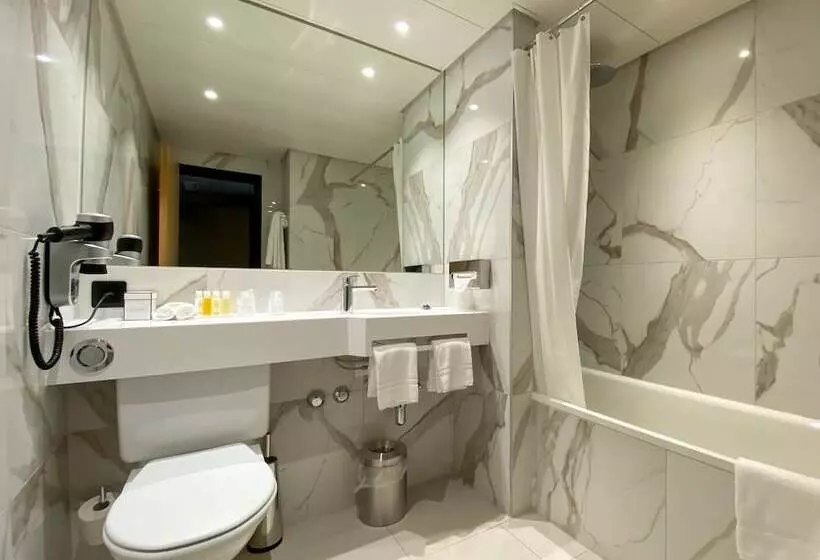 فندق Nash Airport