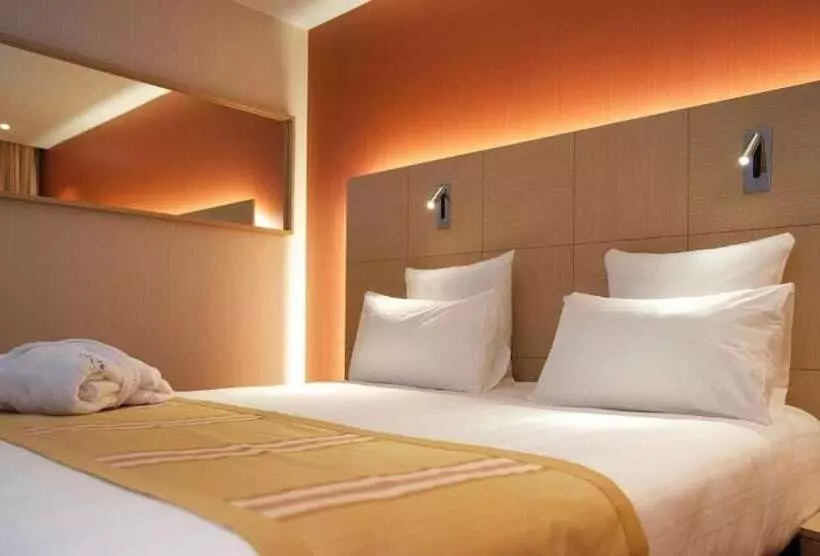 فندق Nash Airport