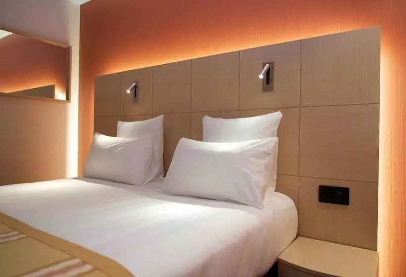 فندق Nash Airport