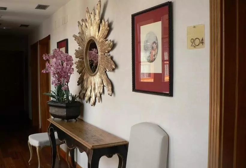 هتل Posada Real Los Cinco Linajes