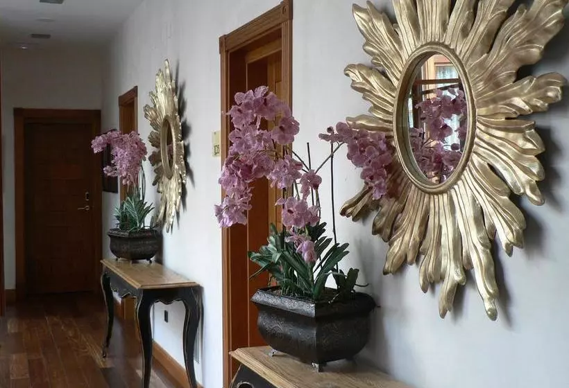 هتل Posada Real Los Cinco Linajes